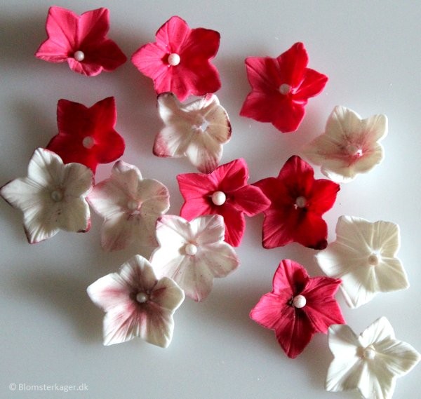 how to make fondant flowers